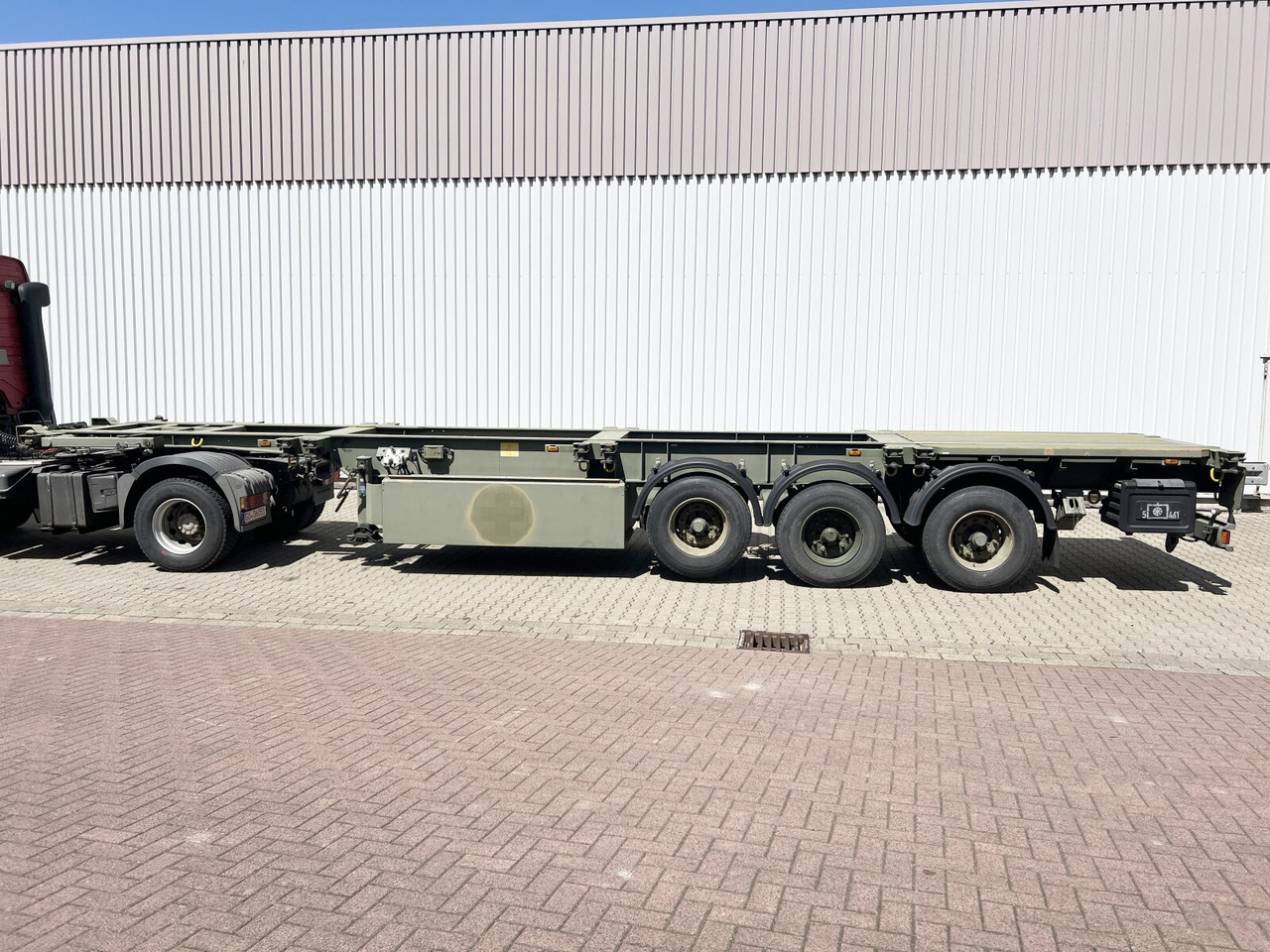 Schmitz Cargobull SCF 24 Containerchassis SCF 24 Containerchassis, 2x20/20/30/40ft, Ex-Bundeswehr! - Semi-trailer: picture 4 Schmitz Cargobull SCF 24 Containerchassis SCF 24 Containerchassis, 2x20/20/30/40ft, Ex-Bundeswehr! - Semi-trailer: picture 4