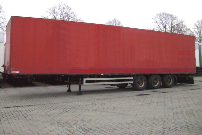 Sommer SG 240-ATX Sommer Kleiderkofferauflieger, 90 cbm - Closed box semi-trailer: picture 1 Sommer SG 240-ATX Sommer Kleiderkofferauflieger, 90 cbm - Closed box semi-trailer: picture 1