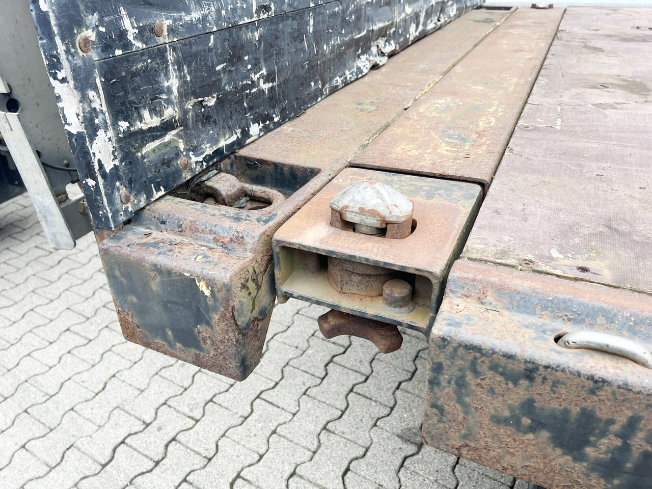 TP 20,0 TP 20,0 TwistLock, Rungen - Low loader trailer: picture 2 TP 20,0 TP 20,0 TwistLock, Rungen - Low loader trailer: picture 2