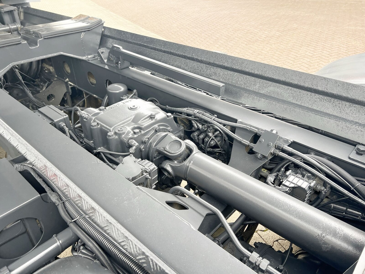 Dumper Tatra Phoenix 8x8 Phoenix 8x8, Stahlmulde ca. 22m³, hydr. Heckklappe: picture 15 Dumper Tatra Phoenix 8x8 Phoenix 8x8, Stahlmulde ca. 22m³, hydr. Heckklappe: picture 15