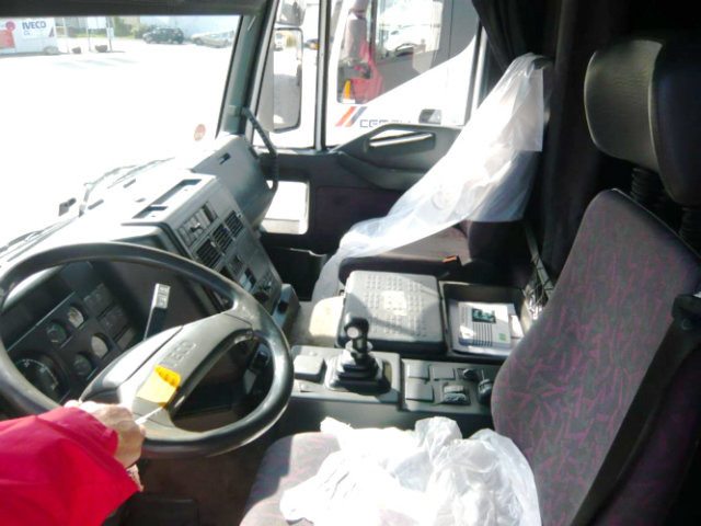 Euro Tech 440ET38 4x2 Euro Tech 440ET38 4x2, Kipphydraulik - Tractor unit: picture 3 Euro Tech 440ET38 4x2 Euro Tech 440ET38 4x2, Kipphydraulik - Tractor unit: picture 3