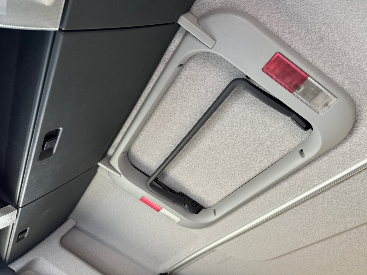 MAN TGX 18.360 4x2 BLS TGX 18.360 4x2 BLS, Fahrschulausstattung on lease MAN TGX 18.360 4x2 BLS TGX 18.360 4x2 BLS, Fahrschulausstattung: picture 7 MAN TGX 18.360 4x2 BLS TGX 18.360 4x2 BLS, Fahrschulausstattung on lease MAN TGX 18.360 4x2 BLS TGX 18.360 4x2 BLS, Fahrschulausstattung: picture 7