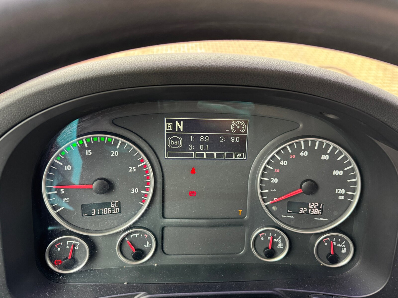 MAN TGX 18.360 4x2 BLS TGX 18.360 4x2 BLS, Fahrschulausstattung on lease MAN TGX 18.360 4x2 BLS TGX 18.360 4x2 BLS, Fahrschulausstattung: picture 14 MAN TGX 18.360 4x2 BLS TGX 18.360 4x2 BLS, Fahrschulausstattung on lease MAN TGX 18.360 4x2 BLS TGX 18.360 4x2 BLS, Fahrschulausstattung: picture 14