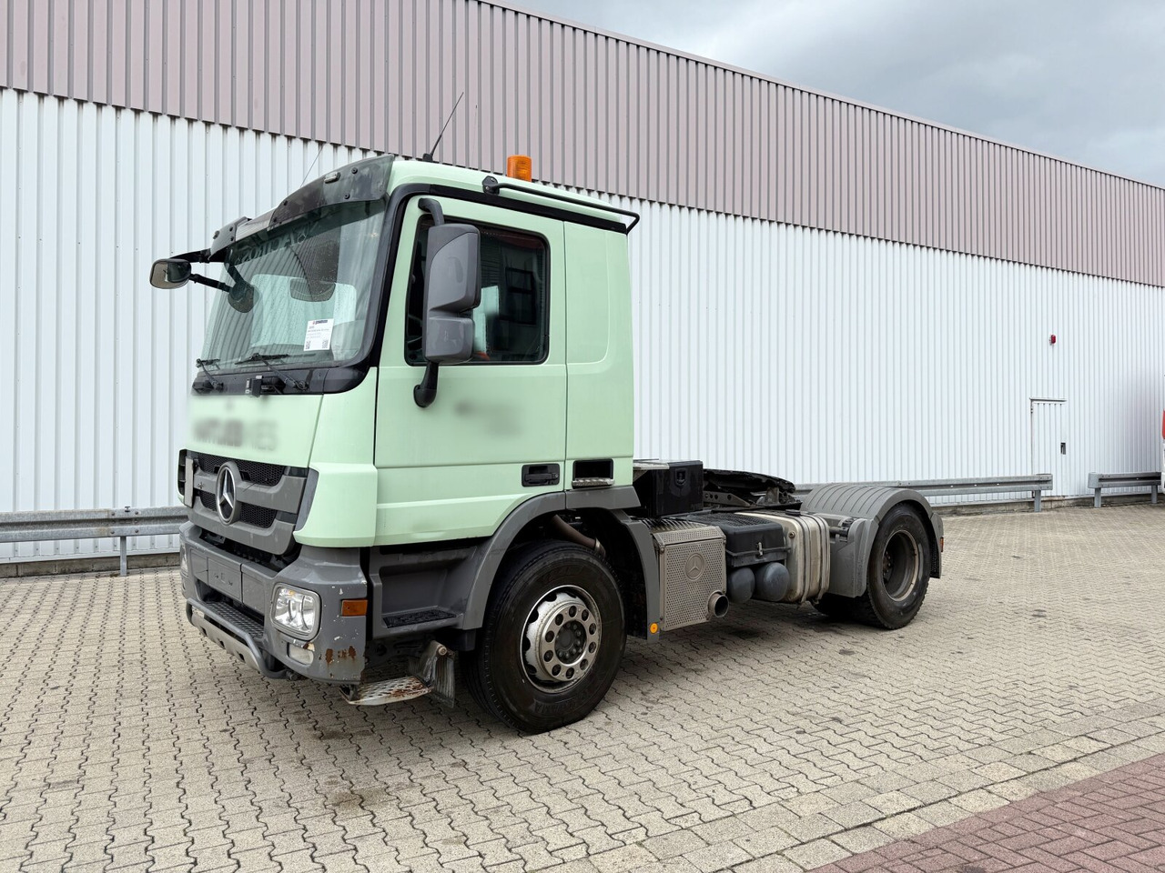 Mercedes-Benz Actros 1841 LS 4x2 Actros 1841 LS 4x2, Kipphydraulik - Tractor unit: picture 1 Mercedes-Benz Actros 1841 LS 4x2 Actros 1841 LS 4x2, Kipphydraulik - Tractor unit: picture 1