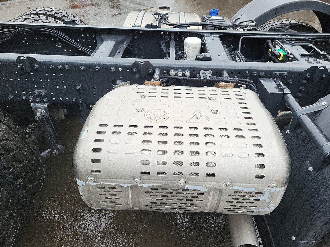 T-Way AT410T51 8x4 T-Way AT410T51 8x4, Retarder, Nebenantrieb, 4x VORHANDEN! - Tractor unit: picture 4 T-Way AT410T51 8x4 T-Way AT410T51 8x4, Retarder, Nebenantrieb, 4x VORHANDEN! - Tractor unit: picture 4