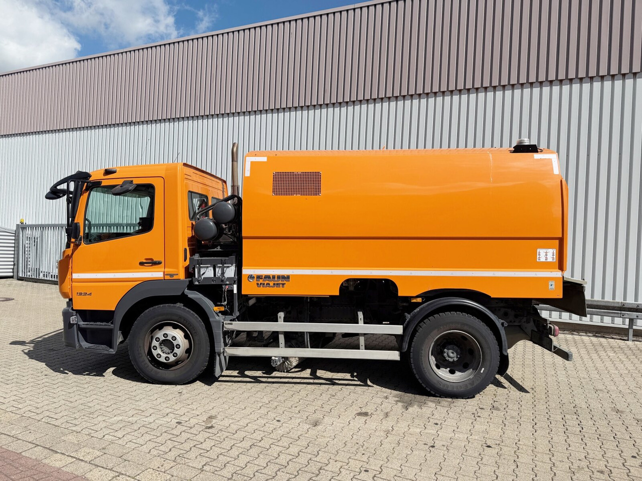Truck Mercedes-Benz Atego 1524 LKO 4x2 Atego 1524 LKO 4x2, Kehrmaschine FAUN Viajet 6RH: picture 14 Truck Mercedes-Benz Atego 1524 LKO 4x2 Atego 1524 LKO 4x2, Kehrmaschine FAUN Viajet 6RH: picture 14