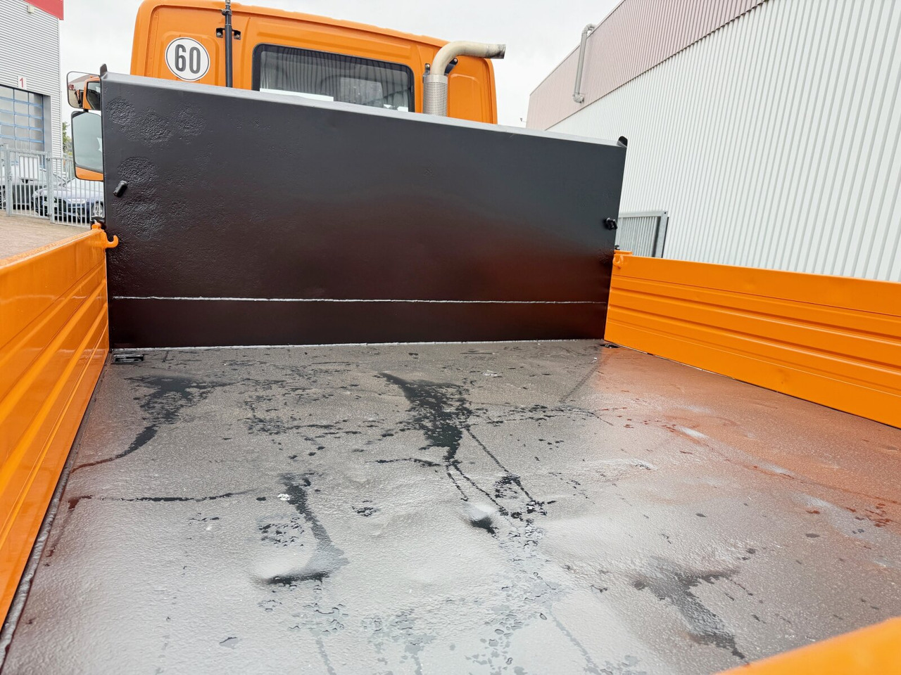 Unimog U 20 4x4 U 20 4x4, Kipper, Zapfwelle, Winterdienstausstattung, 2x AHK - Van: picture 3 Unimog U 20 4x4 U 20 4x4, Kipper, Zapfwelle, Winterdienstausstattung, 2x AHK - Van: picture 3