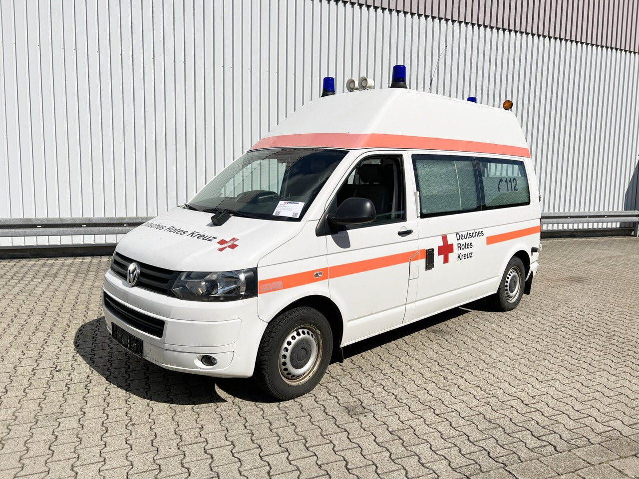 Volkswagen T5 2.0 TDI 4x2 T5 2.0 TDI 4x2, Krankenwagen - Ambulance: picture 1 Volkswagen T5 2.0 TDI 4x2 T5 2.0 TDI 4x2, Krankenwagen - Ambulance: picture 1