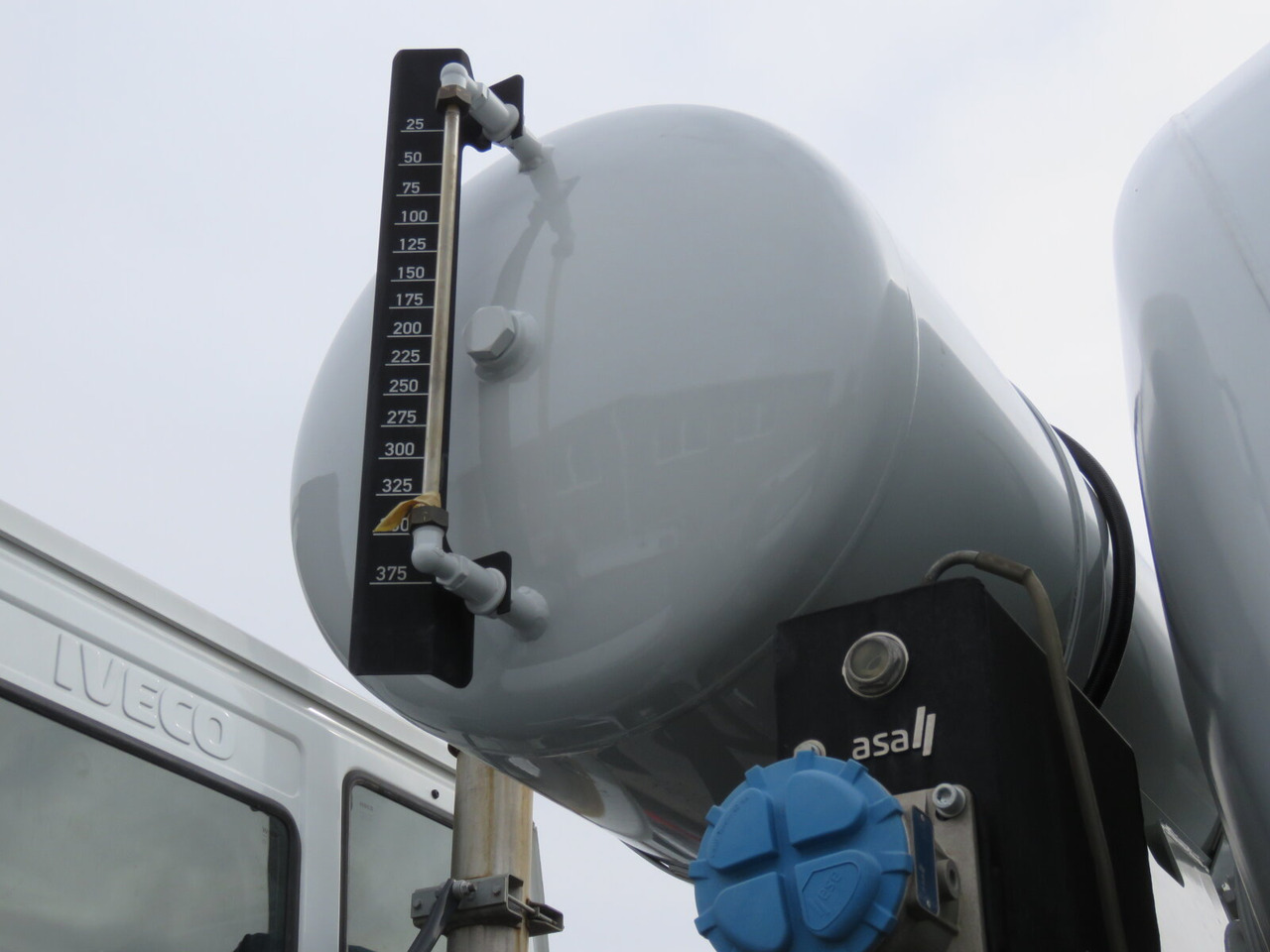 New Concrete mixer truck X-Way AD360X40BZ 8x4 X-Way AD360X40BZ 8x4, Stetter 8/9m³: picture 15
