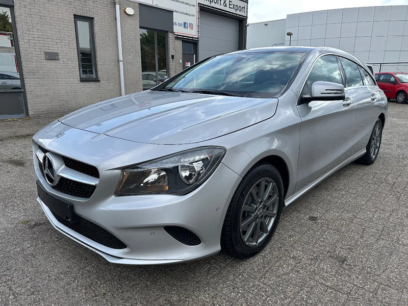 Mercedes-Benz CLA-Klasse 200 D - SHOOTING BRAKE + STANDKLIMA + NAVI - Car: picture 1 Mercedes-Benz CLA-Klasse 200 D - SHOOTING BRAKE + STANDKLIMA + NAVI - Car: picture 1