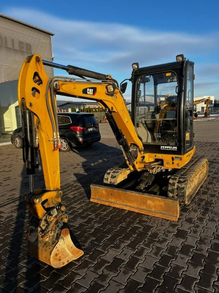 CAT 302.7 DCR - Mini excavator: picture 2 CAT 302.7 DCR - Mini excavator: picture 2