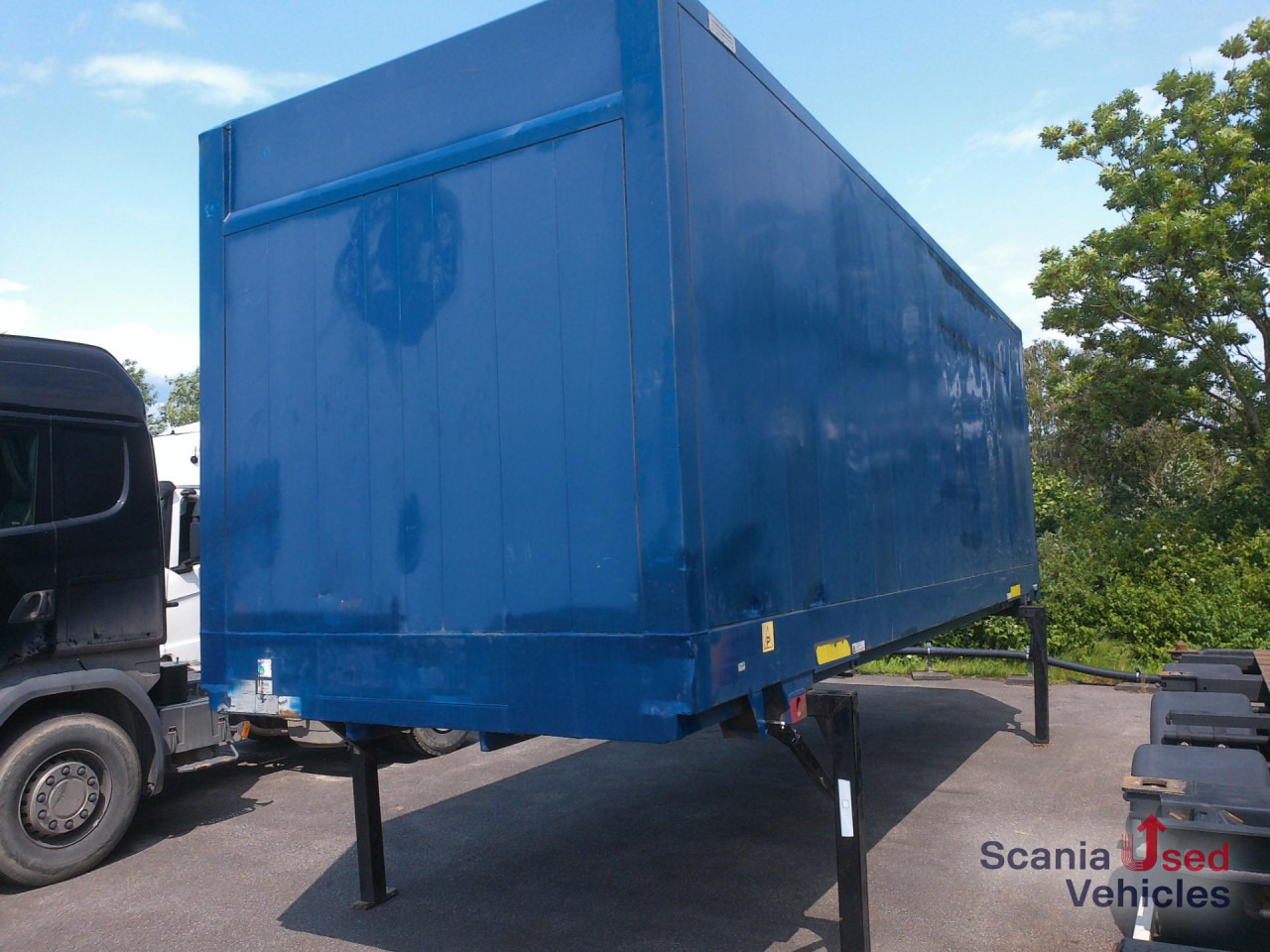 KRONE WB Koffer 7,82 Rolltor - Trailer: picture 4 KRONE WB Koffer 7,82 Rolltor - Trailer: picture 4