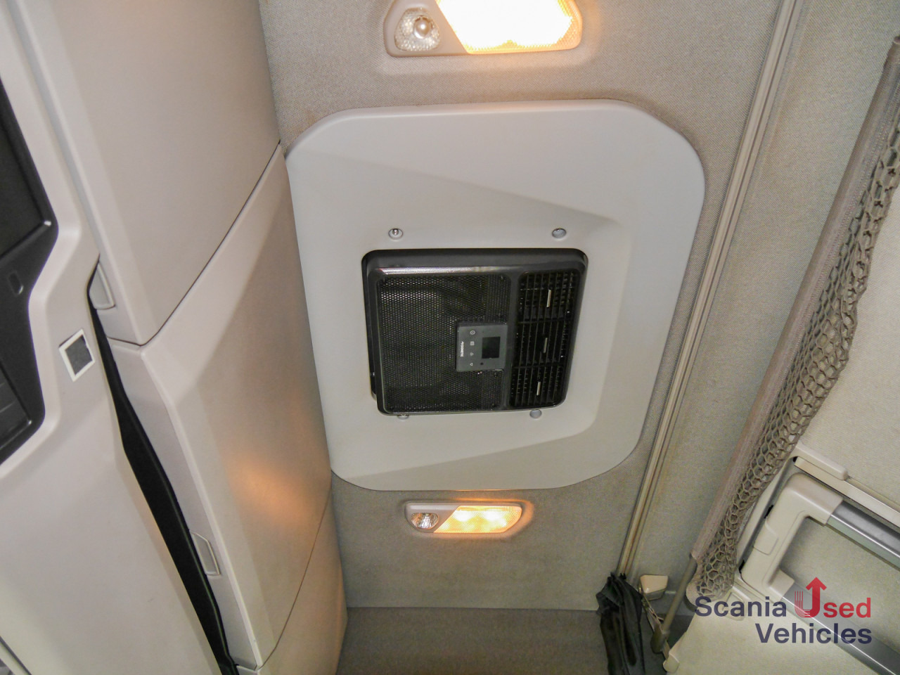 SCANIA R 450 B6x2NB - Schaltgetriebe / LBW - - Container transporter/ Swap body truck: picture 2 SCANIA R 450 B6x2NB - Schaltgetriebe / LBW - - Container transporter/ Swap body truck: picture 2