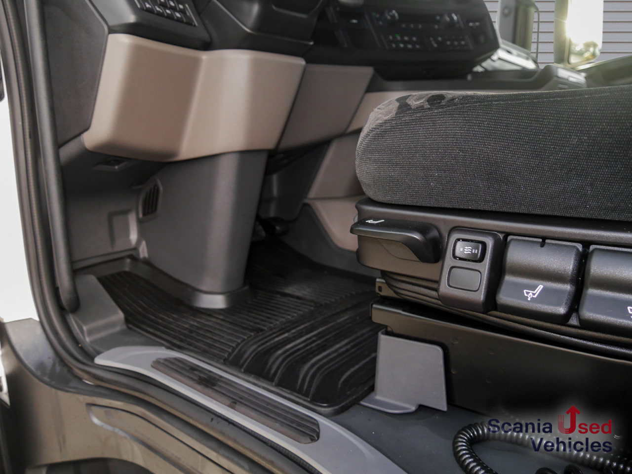 SCANIA R 460 A4x2EB - SUPER - - Tractor unit: picture 4 SCANIA R 460 A4x2EB - SUPER - - Tractor unit: picture 4