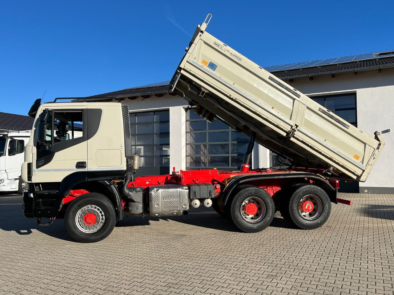 Iveco Starlis X-Way 480 6x6 Hydro Meiller Bordmatik - Tipper: picture 2 Iveco Starlis X-Way 480 6x6 Hydro Meiller Bordmatik - Tipper: picture 2