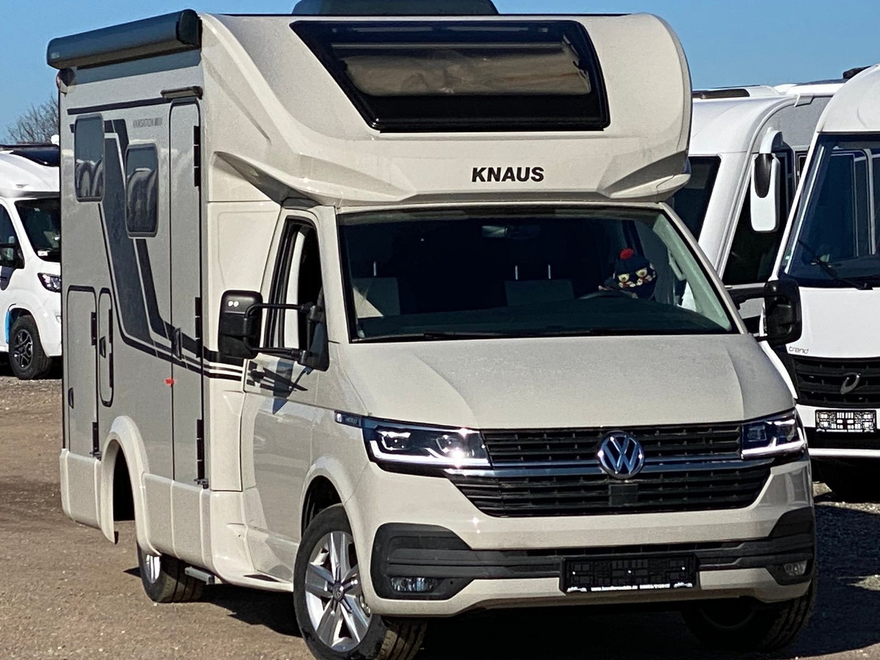 Knaus TOURER CUVISION 500 MQ,4 Personen,slide Bett Knaus TOURER CUVISION 500 MQ,4 Personen - Semi-integrated motorhome: picture 2 Knaus TOURER CUVISION 500 MQ,4 Personen,slide Bett Knaus TOURER CUVISION 500 MQ,4 Personen - Semi-integrated motorhome: picture 2