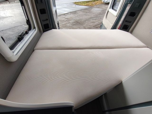 New Camper van VANTourer 540 D, Skyroof: picture 15