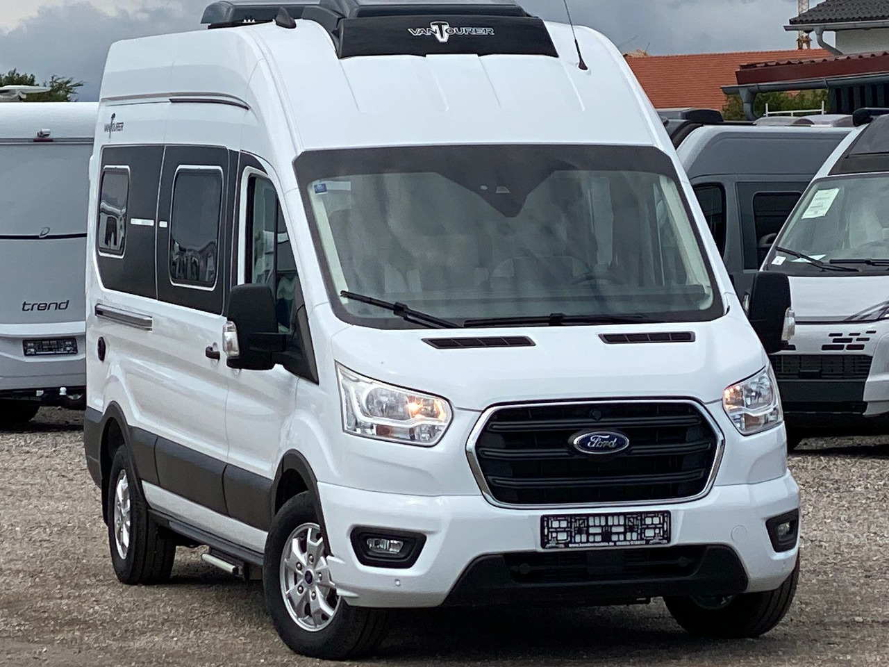 VANTourer 600 MQ Automatik, 170 PS, - Camper van: picture 1 VANTourer 600 MQ Automatik, 170 PS, - Camper van: picture 1