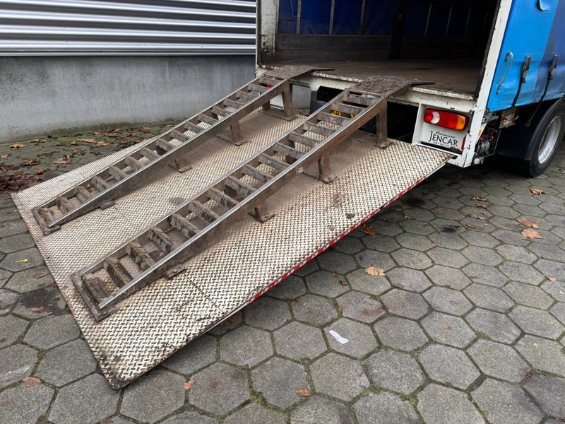 DAF LF55.220 / Machine Transport / Tail Lift / NL Truck - Curtainsider truck: picture 3 DAF LF55.220 / Machine Transport / Tail Lift / NL Truck - Curtainsider truck: picture 3