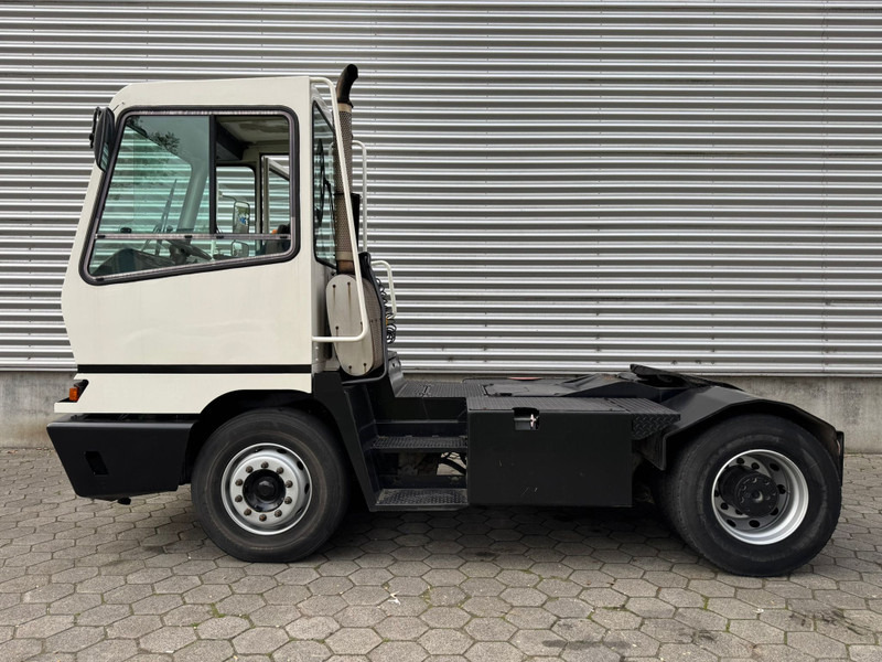 Terberg YT182 / NL Truck - Terminal tractor: picture 4 Terberg YT182 / NL Truck - Terminal tractor: picture 4