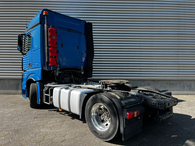 Mercedes-Benz Actros 1843 / Retarder / Hydarulic / ADR - Tractor unit: picture 3 Mercedes-Benz Actros 1843 / Retarder / Hydarulic / ADR - Tractor unit: picture 3