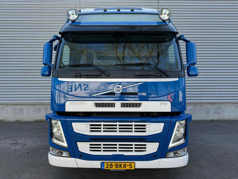 Volvo FM 370 / 2 Tanks / I-Shift / NL Truck - Tractor unit: picture 4 Volvo FM 370 / 2 Tanks / I-Shift / NL Truck - Tractor unit: picture 4