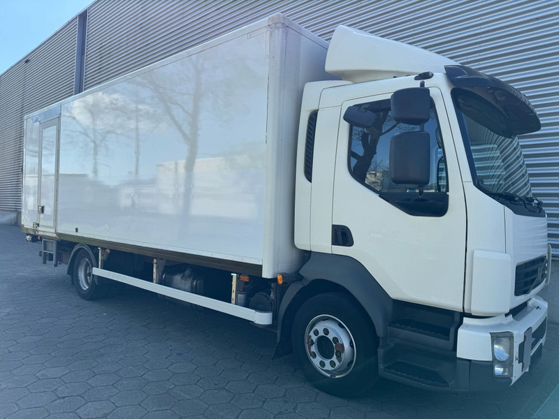 Volvo FL 240 / Klima / Tail Lift / 6 Cilinder / TUV:8-2025 - Box truck: picture 2 Volvo FL 240 / Klima / Tail Lift / 6 Cilinder / TUV:8-2025 - Box truck: picture 2