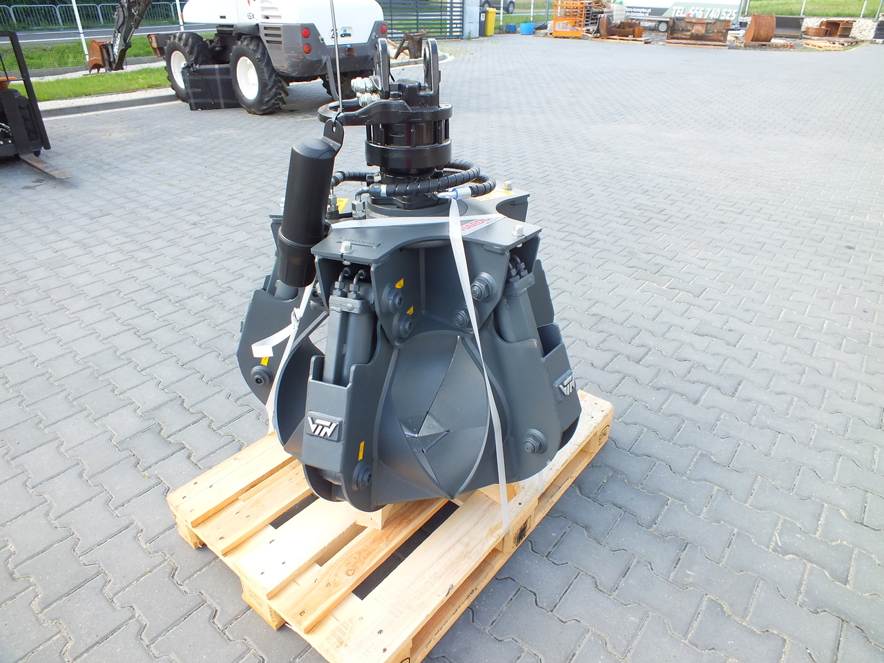 VTN 92EC230 Hydraulic Scrap - Grapple for Construction machinery: picture 3 VTN 92EC230 Hydraulic Scrap - Grapple for Construction machinery: picture 3