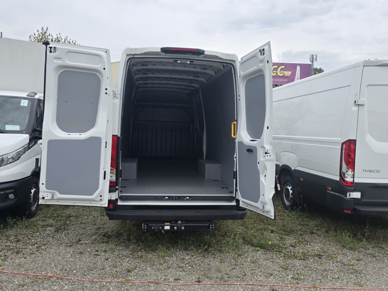 IVECO DAILY 38S14E V - Panel van, Electric van: picture 3 IVECO DAILY 38S14E V - Panel van, Electric van: picture 3