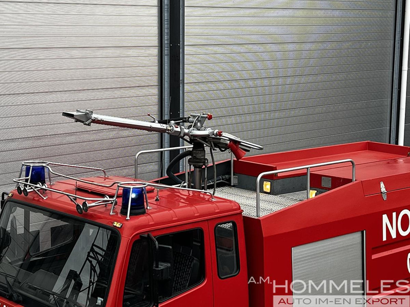 Mercedes-Benz 1831 AK 4x4 - Fire truck: picture 4 Mercedes-Benz 1831 AK 4x4 - Fire truck: picture 4