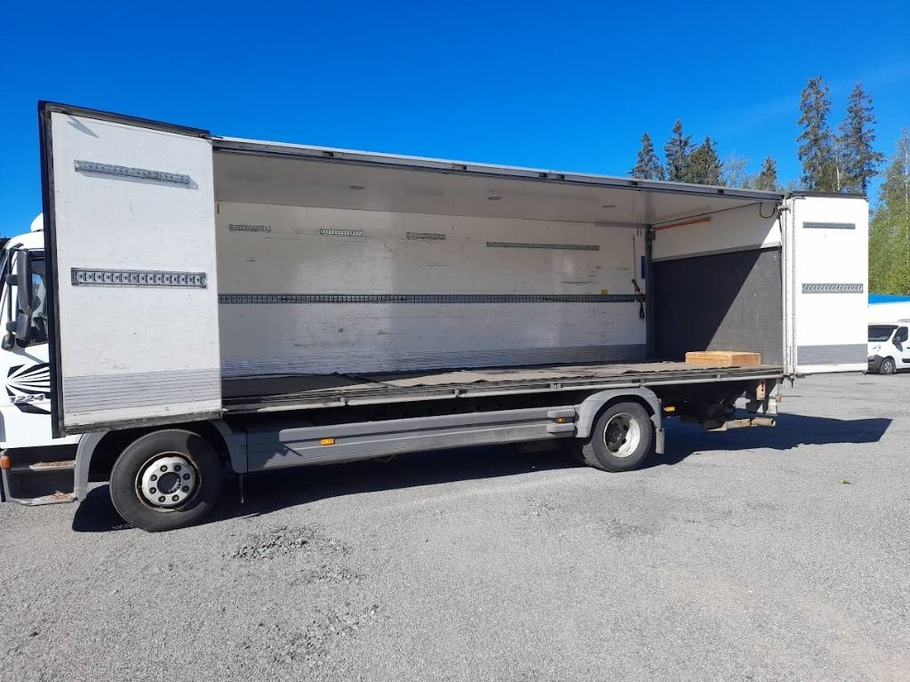 Mercedes-Benz Atego - Box truck: picture 1 Mercedes-Benz Atego - Box truck: picture 1