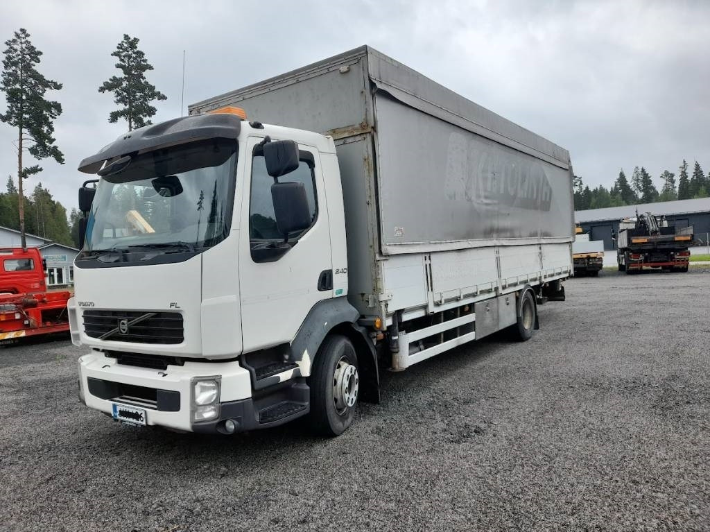 Volvo FL 240 - Crane truck: picture 3 Volvo FL 240 - Crane truck: picture 3