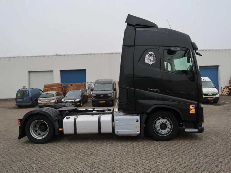Volvo FH 420 Glob, i-shift, Euro 6, 2 Tanks, TUV, NL Truck, TOP! - Tractor unit: picture 4 Volvo FH 420 Glob, i-shift, Euro 6, 2 Tanks, TUV, NL Truck, TOP! - Tractor unit: picture 4