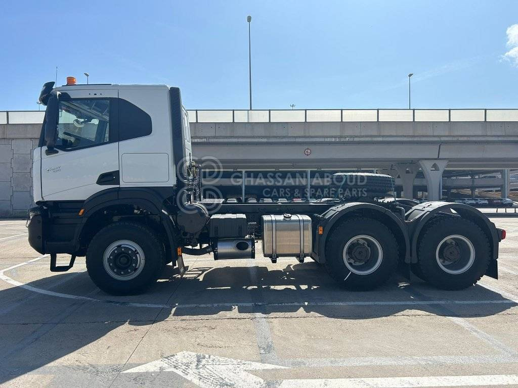 IVECO T-WAY Tractor 6×4 AT720T47TH GVW 26-38 Ton HP 470 R20Tyre MY25 - Tractor unit: picture 1 IVECO T-WAY Tractor 6×4 AT720T47TH GVW 26-38 Ton HP 470 R20Tyre MY25 - Tractor unit: picture 1