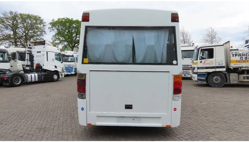 Mercedes-Benz 815 D 31 places! Manual injection - Bus: picture 4 Mercedes-Benz 815 D 31 places! Manual injection - Bus: picture 4