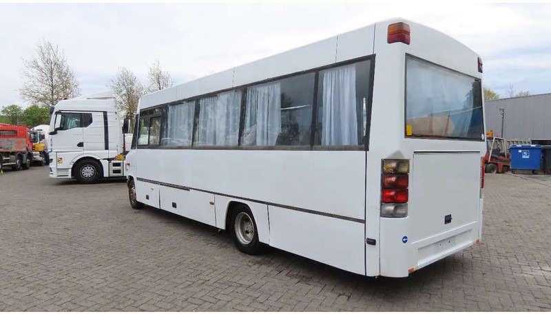 Mercedes-Benz 815 D 31 places! Manual injection - Bus: picture 5 Mercedes-Benz 815 D 31 places! Manual injection - Bus: picture 5