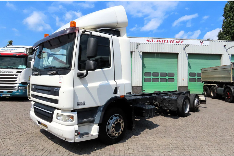 DAF CF 75.310 6x2 , DUTCH TRUCK, 4.20 wheelbasis - Cab chassis truck: picture 1 DAF CF 75.310 6x2 , DUTCH TRUCK, 4.20 wheelbasis - Cab chassis truck: picture 1