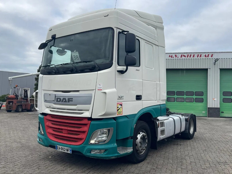DAF XF 460 France truck, 2016, PARKING AIRCO - Tractor unit: picture 1 DAF XF 460 France truck, 2016, PARKING AIRCO - Tractor unit: picture 1