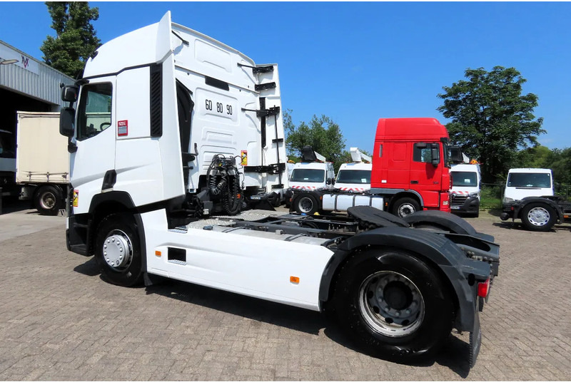 Renault T460 vin: VF611A160FD007308 RETARDER, FRIGO, CLIMA, 2015 - Tractor unit: picture 5 Renault T460 vin: VF611A160FD007308 RETARDER, FRIGO, CLIMA, 2015 - Tractor unit: picture 5