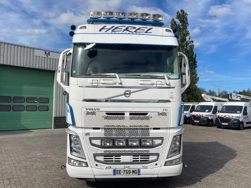 Volvo FH 500 Real leather, FRIGO, ACC, ! ROYAL TRUCK! APK till 07-04-2026 - Tractor unit: picture 2 Volvo FH 500 Real leather, FRIGO, ACC, ! ROYAL TRUCK! APK till 07-04-2026 - Tractor unit: picture 2