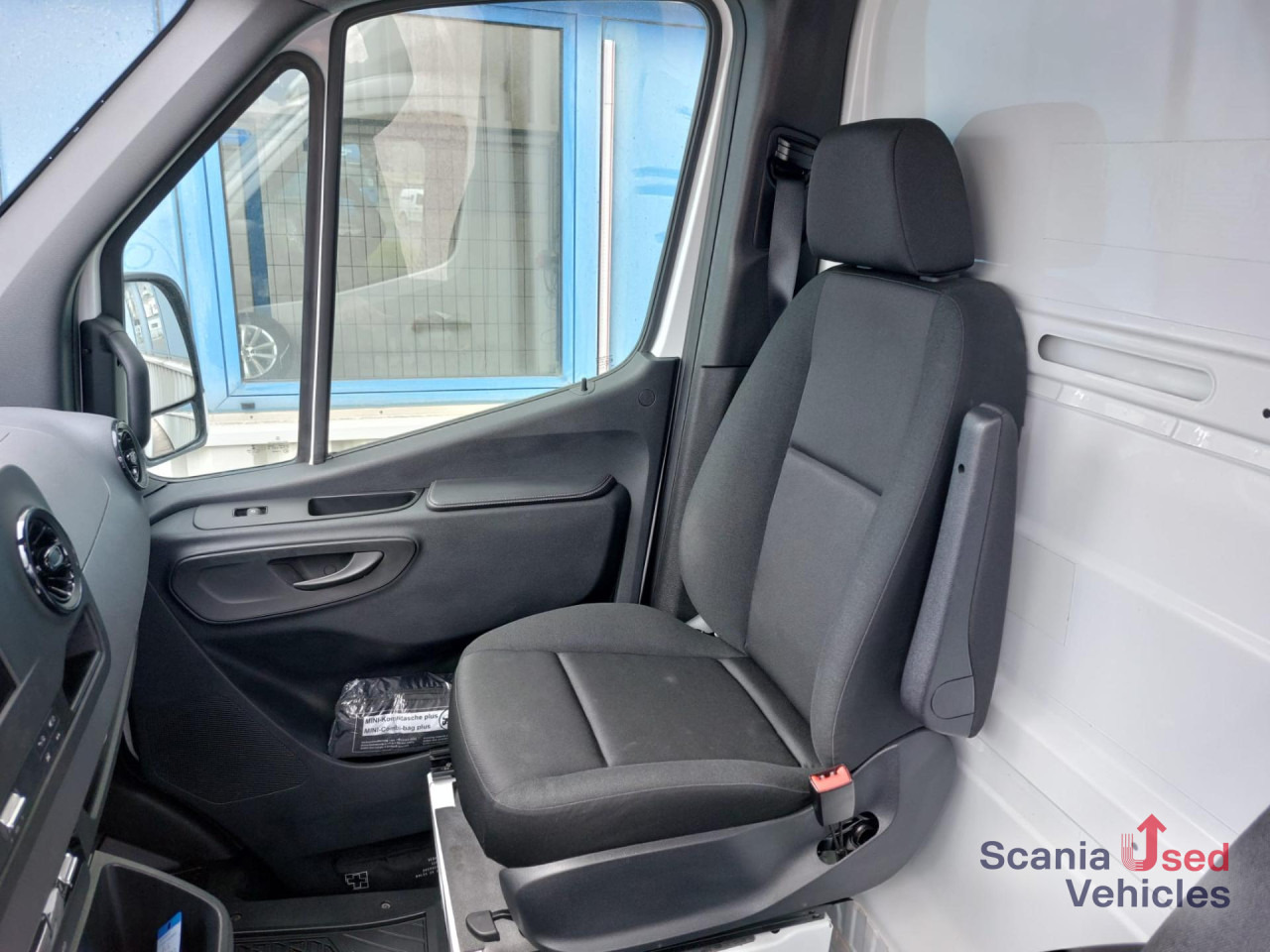 MERCEDES-BENZ Sprinter 316 CDI KOFFER Ladebordwand - Box van: picture 2 MERCEDES-BENZ Sprinter 316 CDI KOFFER Ladebordwand - Box van: picture 2