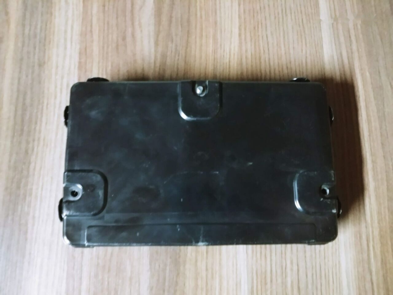 DAF Electronic Light Controller ELC 1884393   DAF CF65 LF45 - ECU for Truck: picture 4 DAF Electronic Light Controller ELC 1884393   DAF CF65 LF45 - ECU for Truck: picture 4