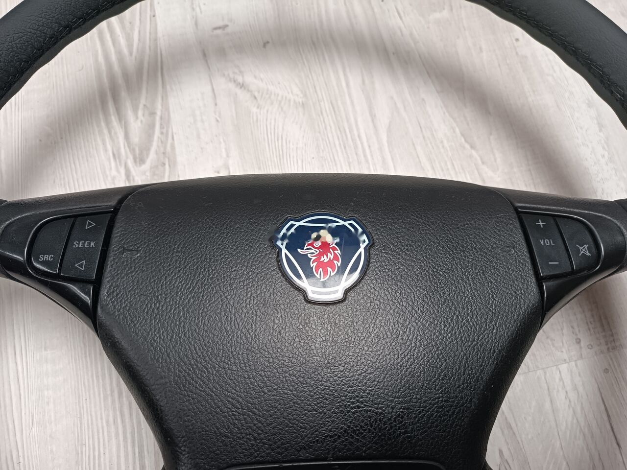 Scania NEW LEATHER Scania R - Steering wheel for Truck: picture 4 Scania NEW LEATHER Scania R - Steering wheel for Truck: picture 4