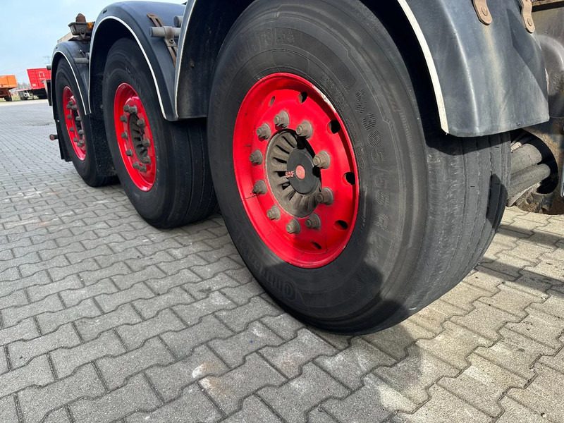 Container transporter/ Swap body semi-trailer Burg 20FT ADR (EX/II, EX/III, FL, AT), Leergewicht : 3.690kg, SAF INTRADISC, 2x Liftachse, NL-Chassis, 75% Reifen, APK/ADR: 07-2025: picture 9