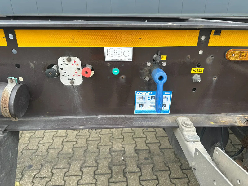 Container transporter/ Swap body semi-trailer Burg 20FT ADR (EX/II, EX/III, FL, AT), empty weight: 3.690kg, SAF INTRADISC, 2x liftaxle, ALCOA, NL-Chassis: picture 11