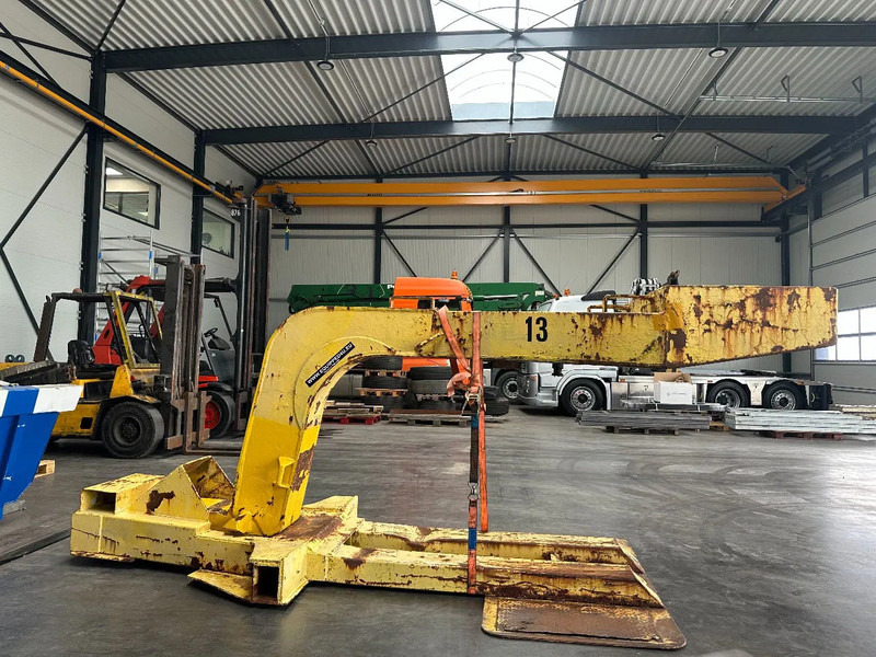 HOUCON GN27 Gooseneck FOR MAFI - Terminal tractor: picture 3 HOUCON GN27 Gooseneck FOR MAFI - Terminal tractor: picture 3