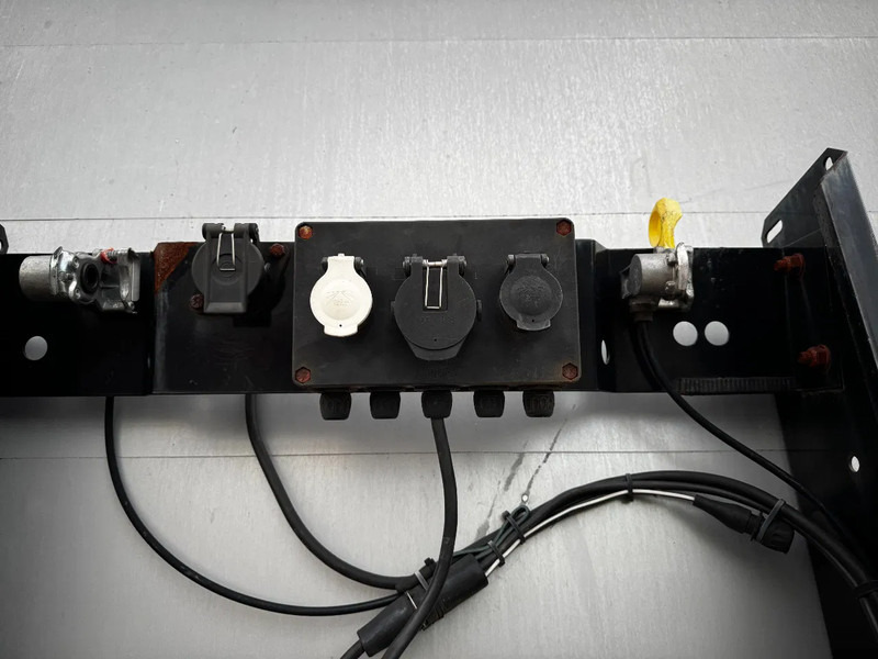 Curtainsider semi-trailer Kögel SAF INTRADISC, Internal height: 2.80m, NL-trailer: picture 12 Curtainsider semi-trailer Kögel SAF INTRADISC, Internal height: 2.80m, NL-trailer: picture 12