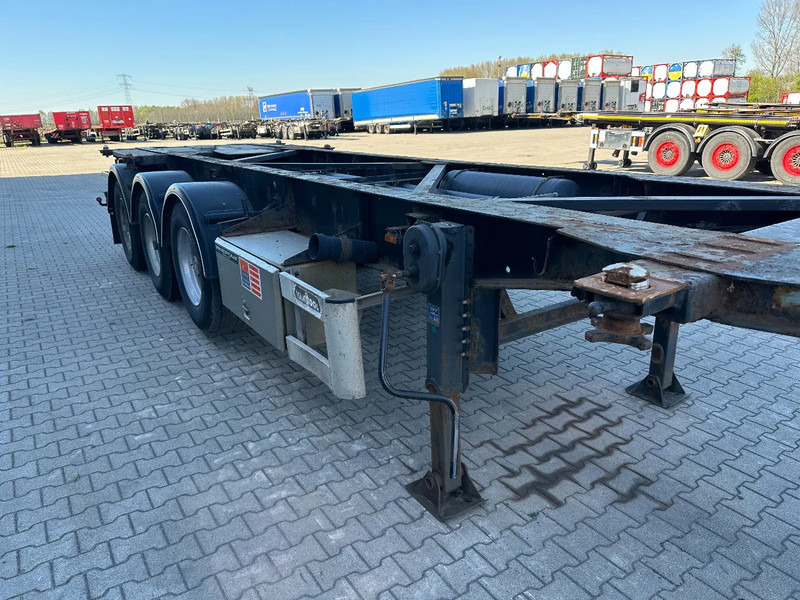 Container transporter/ Swap body semi-trailer Van Hool 20FT/30FT, ADR (EX/II, EX/III, FL, OX, AT), SAF, drum, liftaxle, NL-Chassis: picture 9