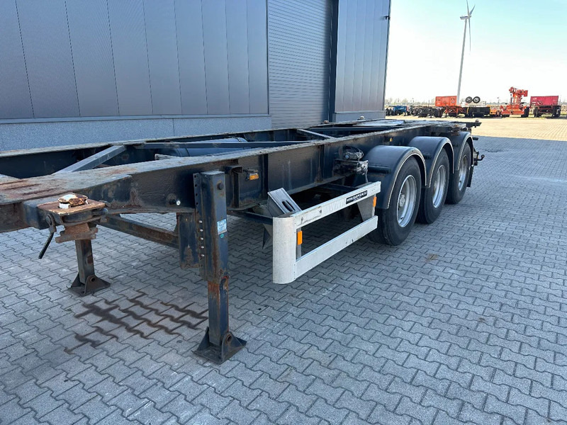 Container transporter/ Swap body semi-trailer Van Hool 20FT/30FT, ADR (EX/II, EX/III, FL, OX, AT), SAF, drum, liftaxle, NL-Chassis: picture 18