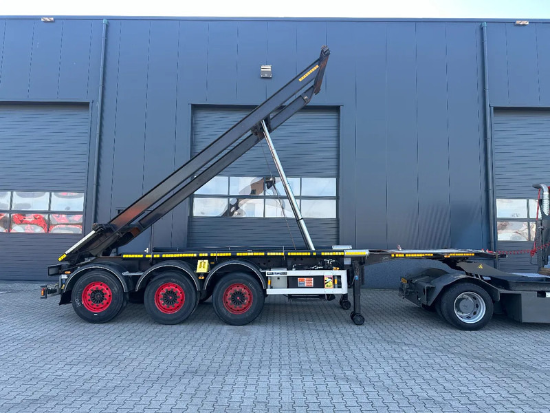 Van Hool 20FT, 66° Tipping-chassis, ADR (EX/II, EX/III, FL, OX, AT), SAF, 2 liftaxles, 380V - Container transporter/ Swap body semi-trailer: picture 3 Van Hool 20FT, 66° Tipping-chassis, ADR (EX/II, EX/III, FL, OX, AT), SAF, 2 liftaxles, 380V - Container transporter/ Swap body semi-trailer: picture 3